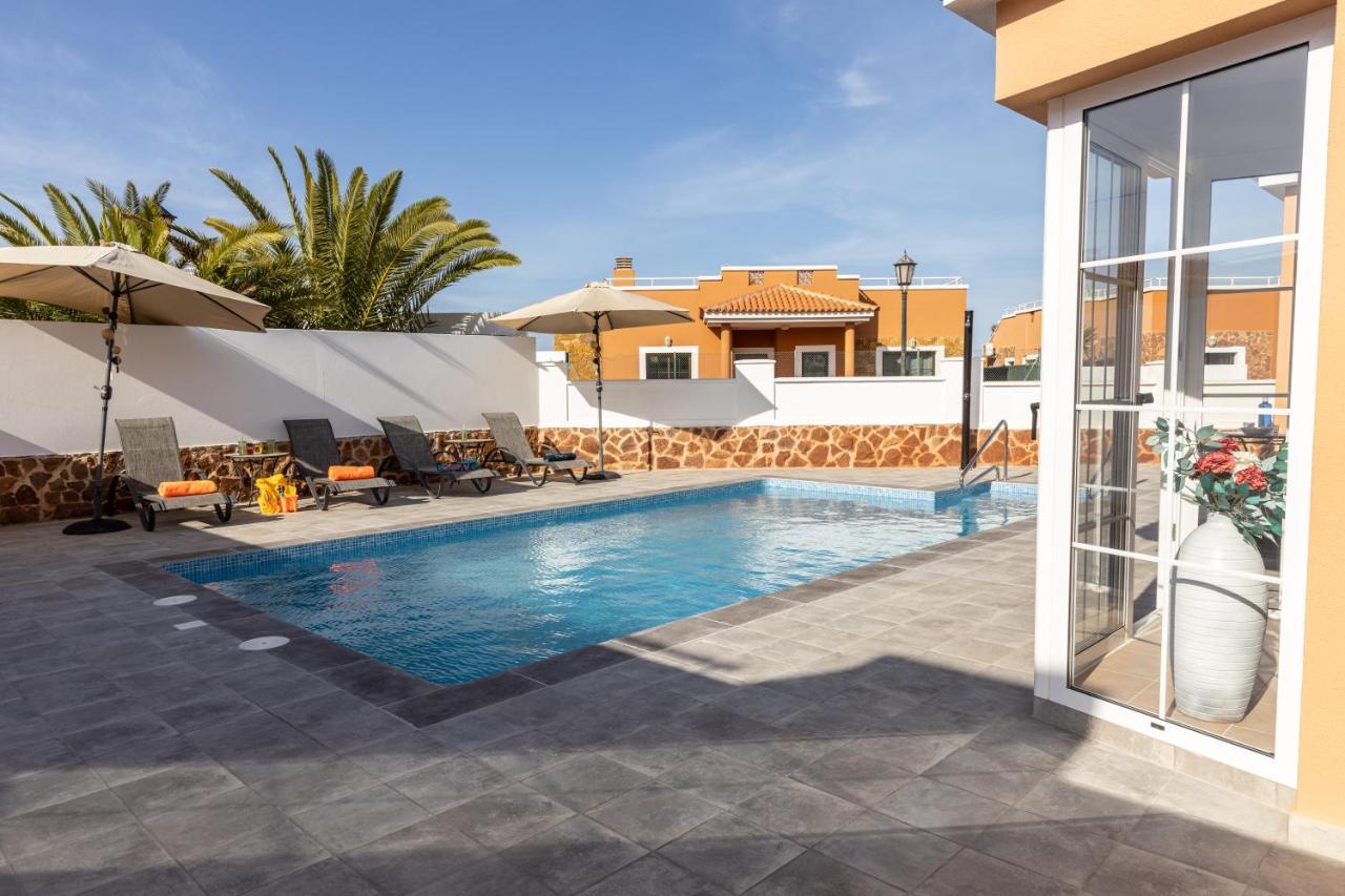 Perfect For Family Holidays With Private Pool, Near Beach And Golf- Villa Ashley Costa De Antigua Exterior foto